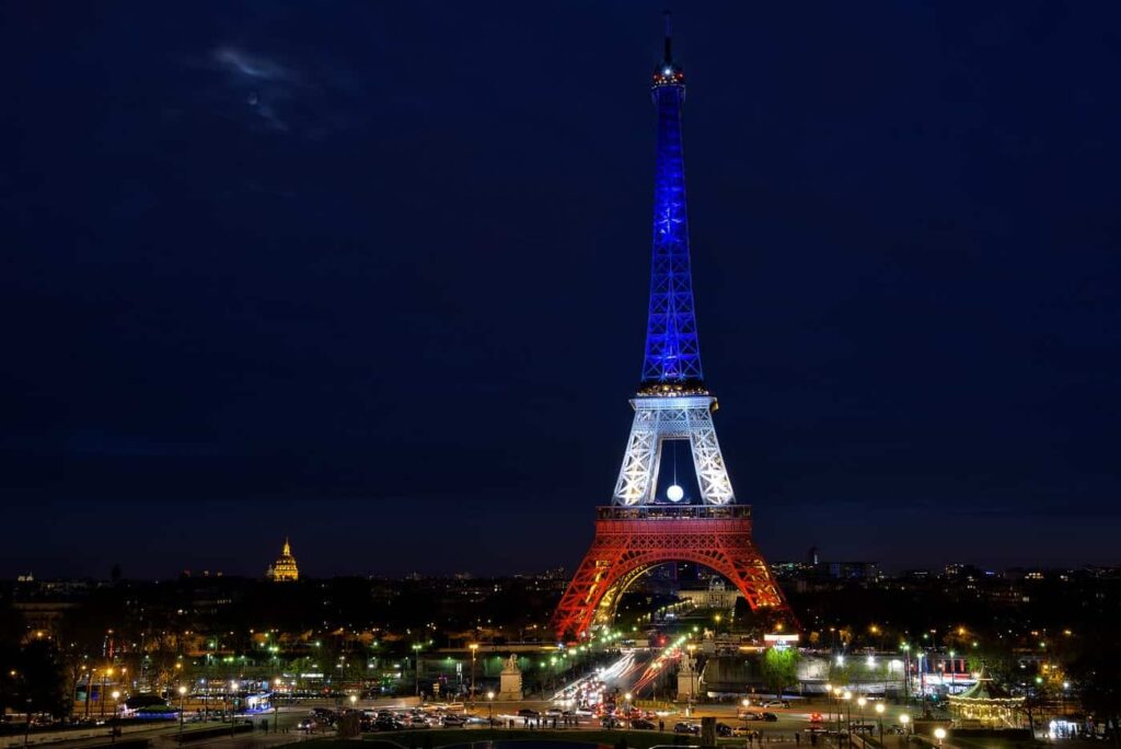 11 Best tourist spots in Paris city to visit in 2024