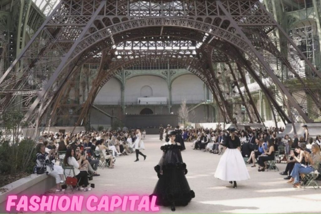 10 interesting facts about Paris city